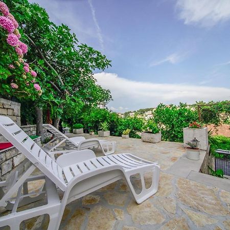 Apartman Mate Splitska Εξωτερικό φωτογραφία