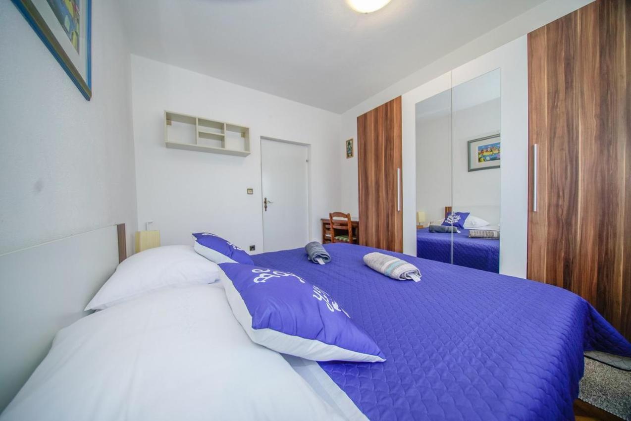 Apartman Mate Splitska Εξωτερικό φωτογραφία