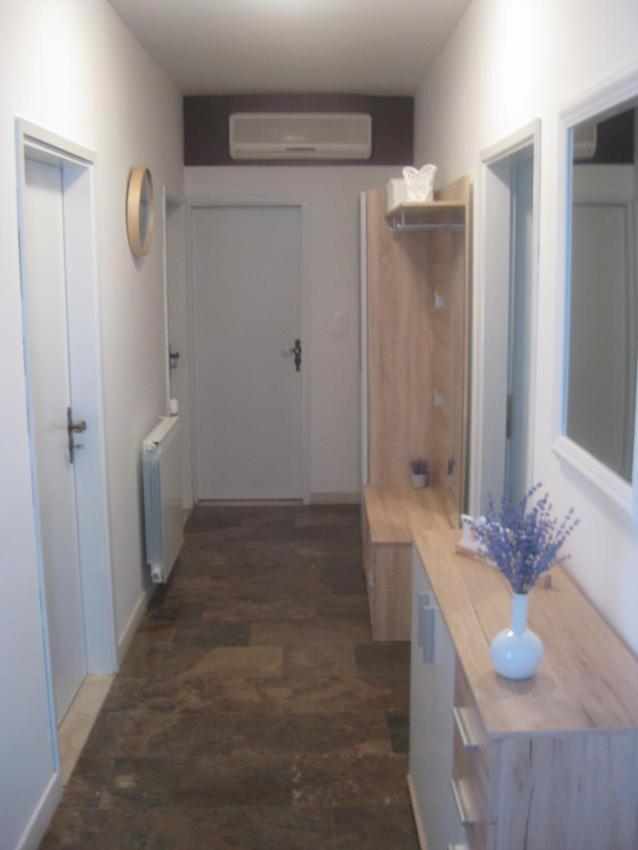 Apartman Mate Splitska Εξωτερικό φωτογραφία
